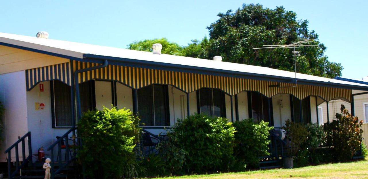 Matildas End Holiday Units Karumba Exterior photo