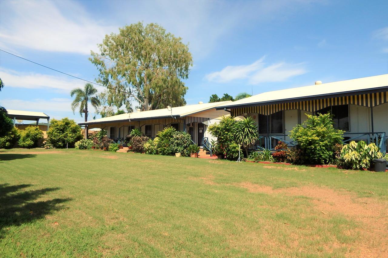 Matildas End Holiday Units Karumba Exterior photo